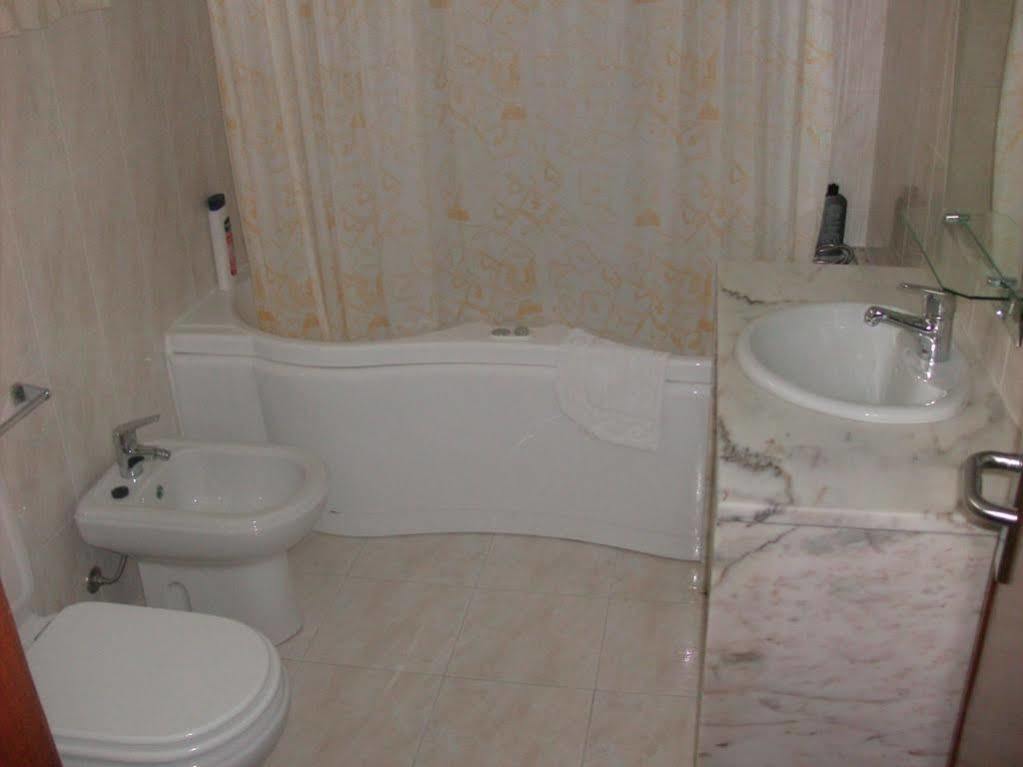 Hotel Conforto Latino Abrantes Kültér fotó